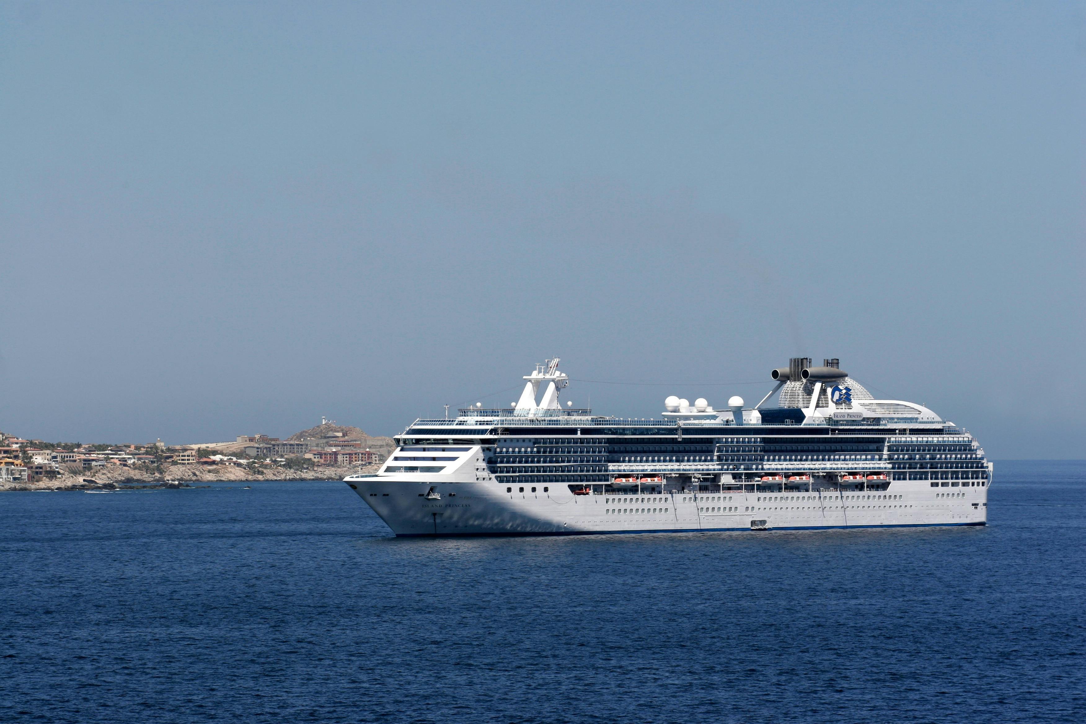 Cruise Ship